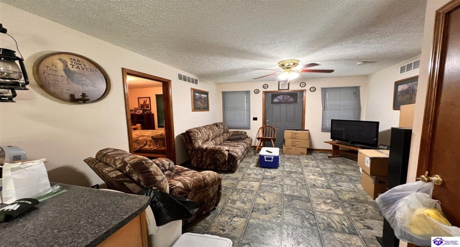 Sunnydale Road, Hartford, Kentucky 42347-0000, ,1 BathroomBathrooms,For Sale,Sunnydale Road,HK24002805