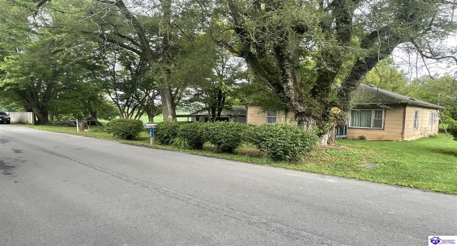 Eastview Road, Cecilia, Kentucky 42724, ,1 BathroomBathrooms,For Sale,Eastview Road,HK24002807