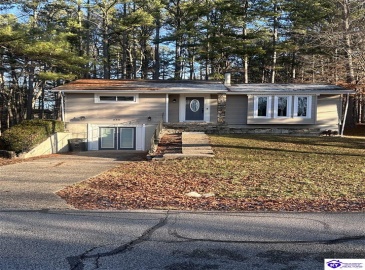 Pine Ridge Drive, Brandenburg, Kentucky 40108, ,2 BathroomsBathrooms,For Sale,Pine Ridge Drive,HK24000337