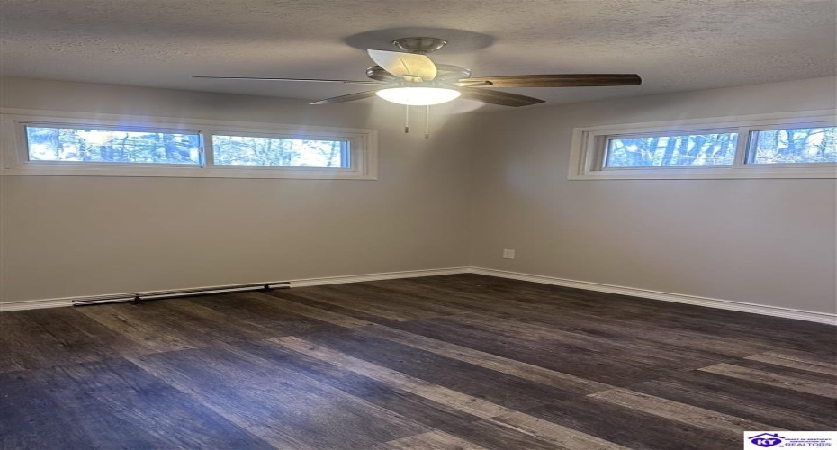 Pine Ridge Drive, Brandenburg, Kentucky 40108, ,2 BathroomsBathrooms,For Sale,Pine Ridge Drive,HK24000337