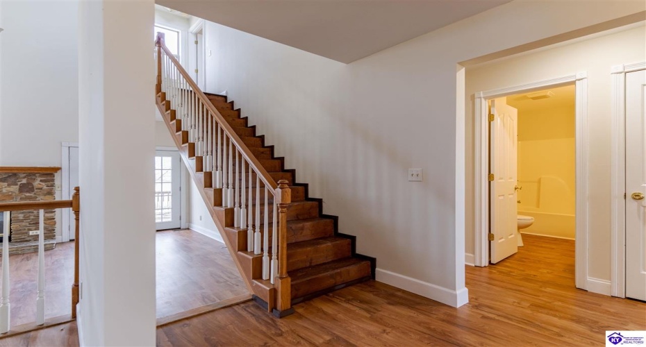 Anneta Road, Leitchfield, Kentucky 42754, ,2 BathroomsBathrooms,For Sale,Anneta Road,HK24002858