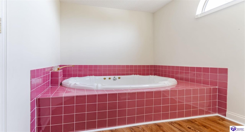 Anneta Road, Leitchfield, Kentucky 42754, ,2 BathroomsBathrooms,For Sale,Anneta Road,HK24002858