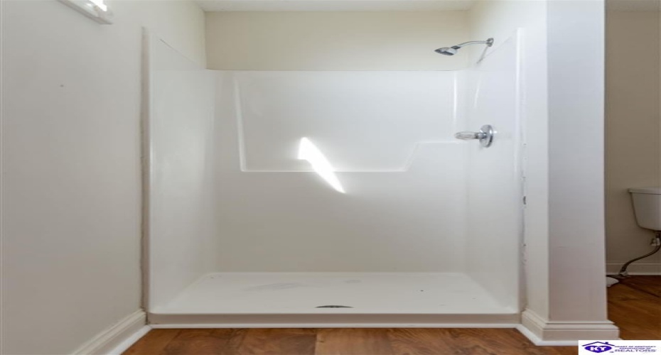 Anneta Road, Leitchfield, Kentucky 42754, ,2 BathroomsBathrooms,For Sale,Anneta Road,HK24002858