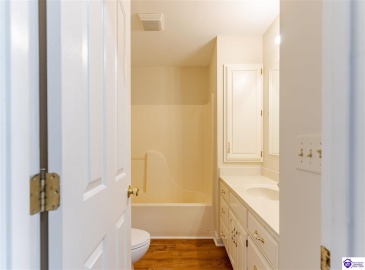 Anneta Road, Leitchfield, Kentucky 42754, ,2 BathroomsBathrooms,For Sale,Anneta Road,HK24002858