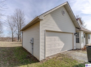 Anneta Road, Leitchfield, Kentucky 42754, ,2 BathroomsBathrooms,For Sale,Anneta Road,HK24002858