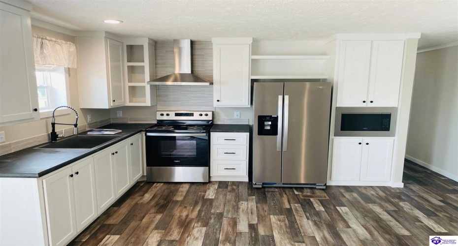 Freedom School Road, Leitchfield, Kentucky 42754, ,1 BathroomBathrooms,For Sale,Freedom School Road,HK24002874