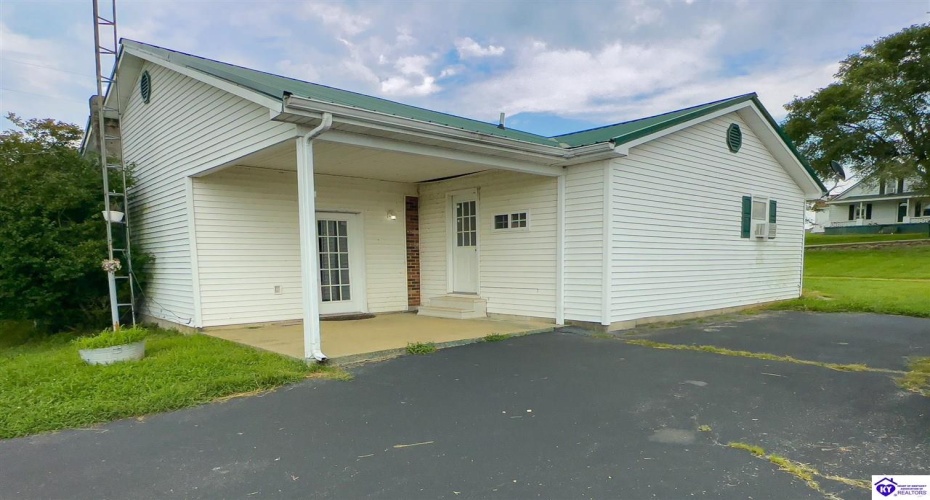 George Milby Rd, Summersville, Kentucky 42782, ,2 BathroomsBathrooms,For Sale,George Milby Rd,HK24002878