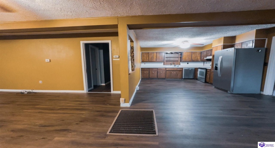 George Milby Rd, Summersville, Kentucky 42782, ,2 BathroomsBathrooms,For Sale,George Milby Rd,HK24002878