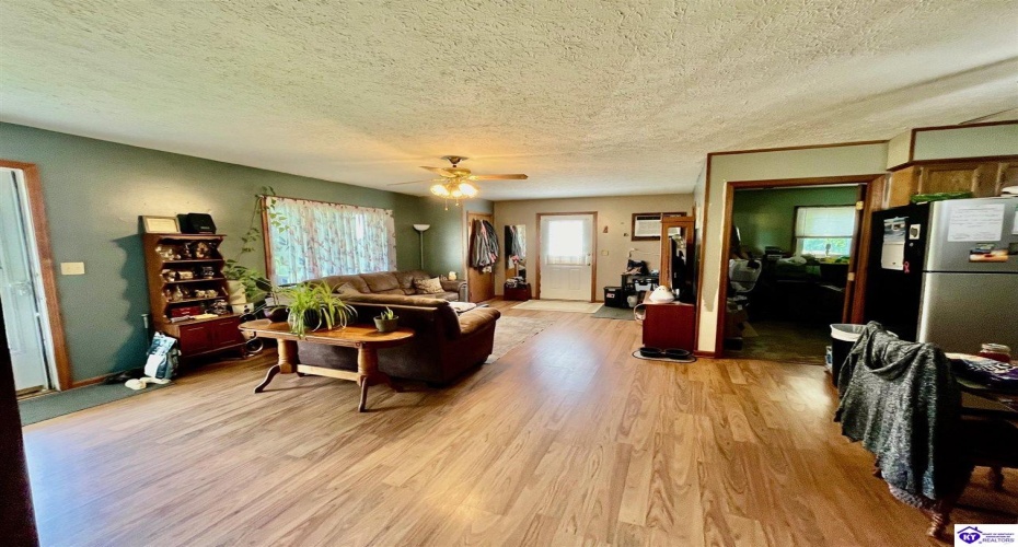 Dove Lane, Brownsville, Kentucky 42210, ,1 BathroomBathrooms,For Sale,Dove Lane,HK24002893