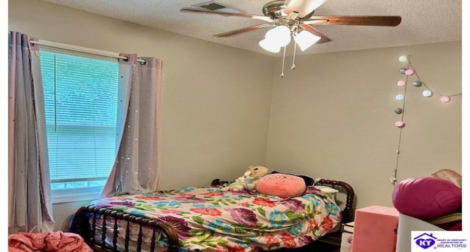 Indian Trail, Bardstown, Kentucky 40004, ,2 BathroomsBathrooms,For Sale,Indian Trail,HK24002901