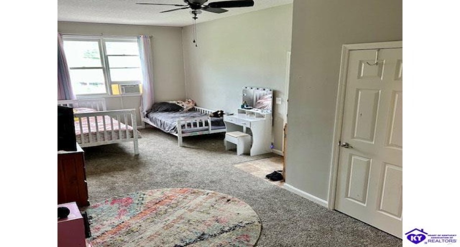 Indian Trail, Bardstown, Kentucky 40004, ,2 BathroomsBathrooms,For Sale,Indian Trail,HK24002901