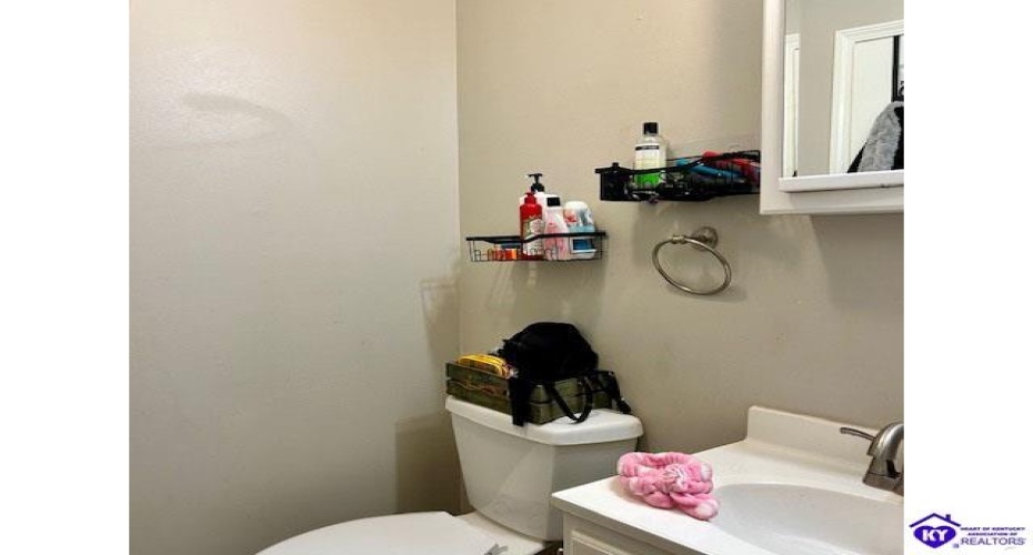 Indian Trail, Bardstown, Kentucky 40004, ,2 BathroomsBathrooms,For Sale,Indian Trail,HK24002901