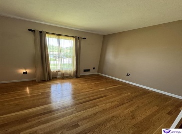 Highland Drive, Radcliff, Kentucky 40159, ,2 BathroomsBathrooms,For Sale,Highland Drive,HK24002903