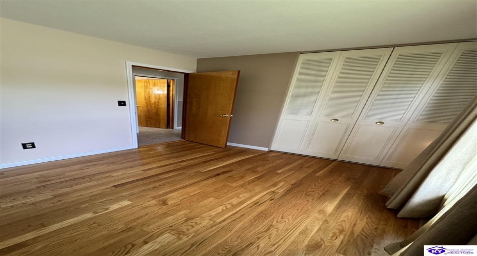 Highland Drive, Radcliff, Kentucky 40159, ,2 BathroomsBathrooms,For Sale,Highland Drive,HK24002903