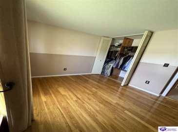 Highland Drive, Radcliff, Kentucky 40159, ,2 BathroomsBathrooms,For Sale,Highland Drive,HK24002903