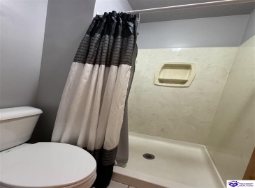 Highland Drive, Radcliff, Kentucky 40159, ,2 BathroomsBathrooms,For Sale,Highland Drive,HK24002903