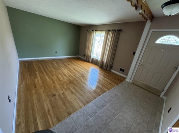 Highland Drive, Radcliff, Kentucky 40159, ,2 BathroomsBathrooms,For Sale,Highland Drive,HK24002903