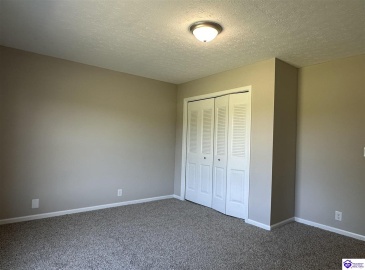 Midway Road, Brandenburg, Kentucky 40108, ,2 BathroomsBathrooms,For Sale,Midway Road,HK24002914