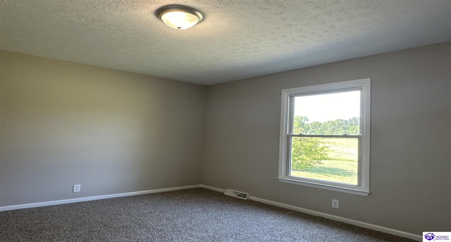 Midway Road, Brandenburg, Kentucky 40108, ,2 BathroomsBathrooms,For Sale,Midway Road,HK24002914