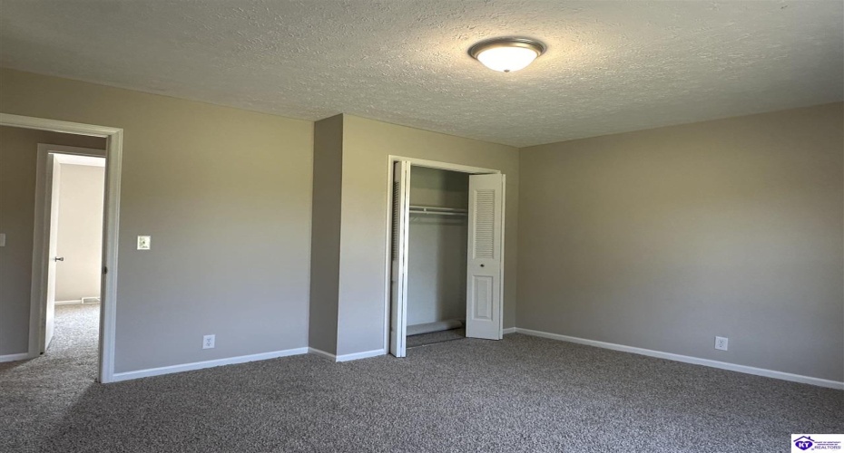 Midway Road, Brandenburg, Kentucky 40108, ,2 BathroomsBathrooms,For Sale,Midway Road,HK24002914