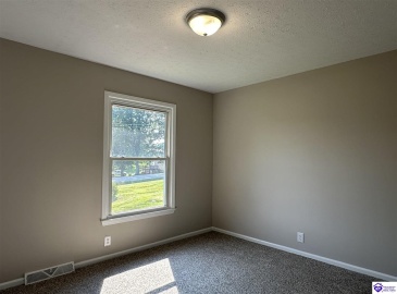 Midway Road, Brandenburg, Kentucky 40108, ,2 BathroomsBathrooms,For Sale,Midway Road,HK24002914