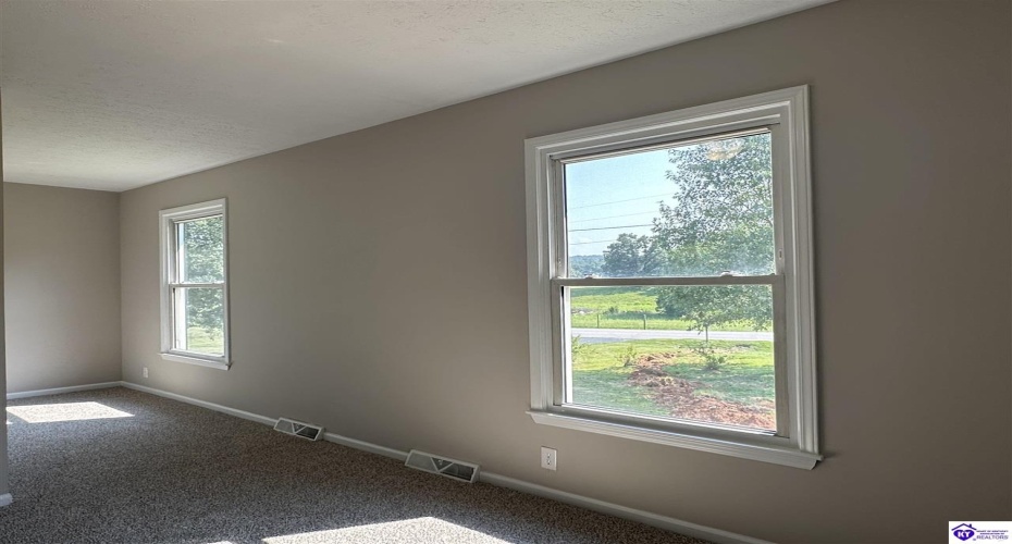 Midway Road, Brandenburg, Kentucky 40108, ,2 BathroomsBathrooms,For Sale,Midway Road,HK24002914