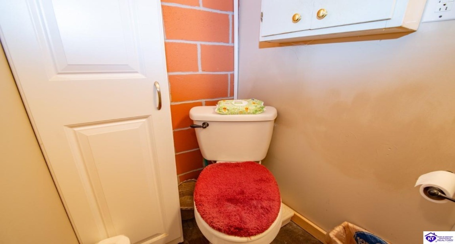 Smith Ridge Road, Campbellsville, Kentucky 42718, ,2 BathroomsBathrooms,For Sale,Smith Ridge Road,HK24002921