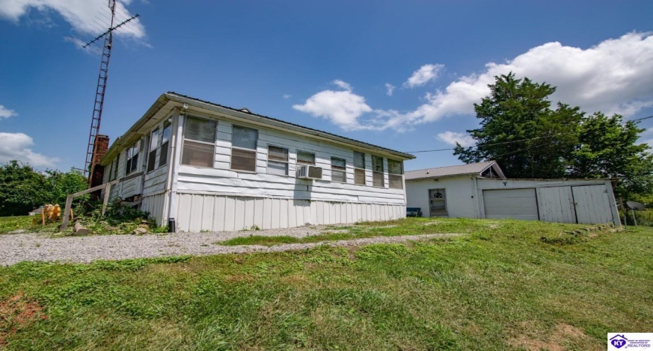 Smith Ridge Road, Campbellsville, Kentucky 42718, ,2 BathroomsBathrooms,For Sale,Smith Ridge Road,HK24002921