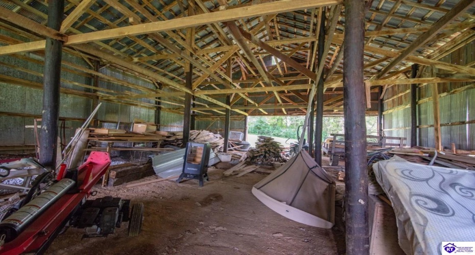 Smith Ridge Road, Campbellsville, Kentucky 42718, ,2 BathroomsBathrooms,For Sale,Smith Ridge Road,HK24002921