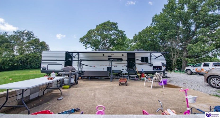 Smith Ridge Road, Campbellsville, Kentucky 42718, ,2 BathroomsBathrooms,For Sale,Smith Ridge Road,HK24002921