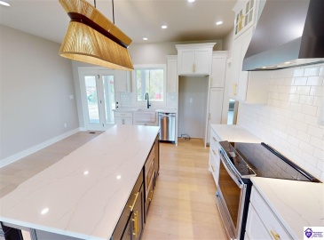 Reelfoot Drive, Elizabethtown, Kentucky 42701, ,2 BathroomsBathrooms,For Sale,Reelfoot Drive,HK24002944