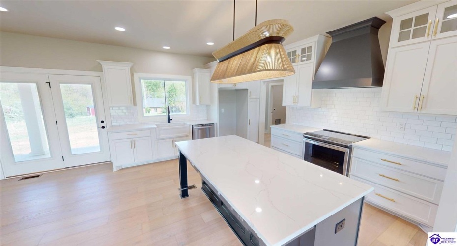 Reelfoot Drive, Elizabethtown, Kentucky 42701, ,2 BathroomsBathrooms,For Sale,Reelfoot Drive,HK24002944