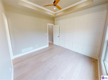 Reelfoot Drive, Elizabethtown, Kentucky 42701, ,2 BathroomsBathrooms,For Sale,Reelfoot Drive,HK24002944