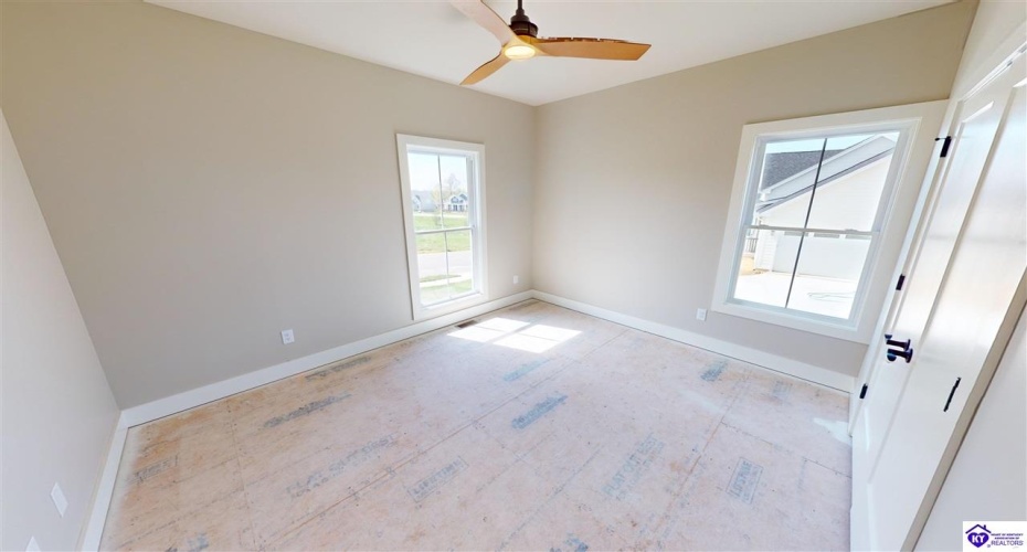 Reelfoot Drive, Elizabethtown, Kentucky 42701, ,2 BathroomsBathrooms,For Sale,Reelfoot Drive,HK24002944