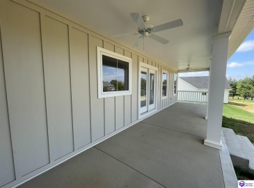 Reelfoot Drive, Elizabethtown, Kentucky 42701, ,2 BathroomsBathrooms,For Sale,Reelfoot Drive,HK24002944