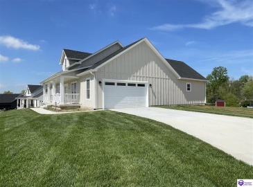 Reelfoot Drive, Elizabethtown, Kentucky 42701, ,2 BathroomsBathrooms,For Sale,Reelfoot Drive,HK24002944