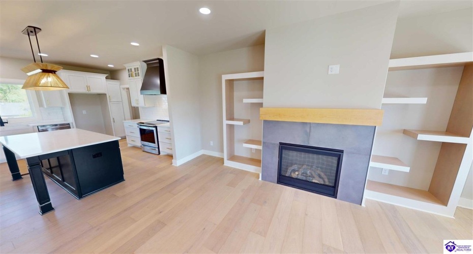 Reelfoot Drive, Elizabethtown, Kentucky 42701, ,2 BathroomsBathrooms,For Sale,Reelfoot Drive,HK24002944