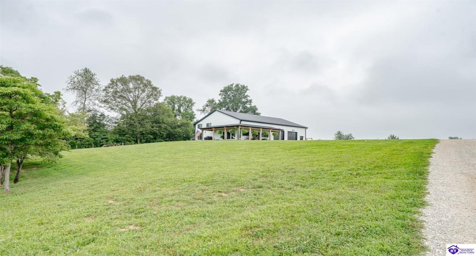 Haysville Road, Brandenburg, Kentucky 40108, ,3 BathroomsBathrooms,For Sale,Haysville Road,HK24002958