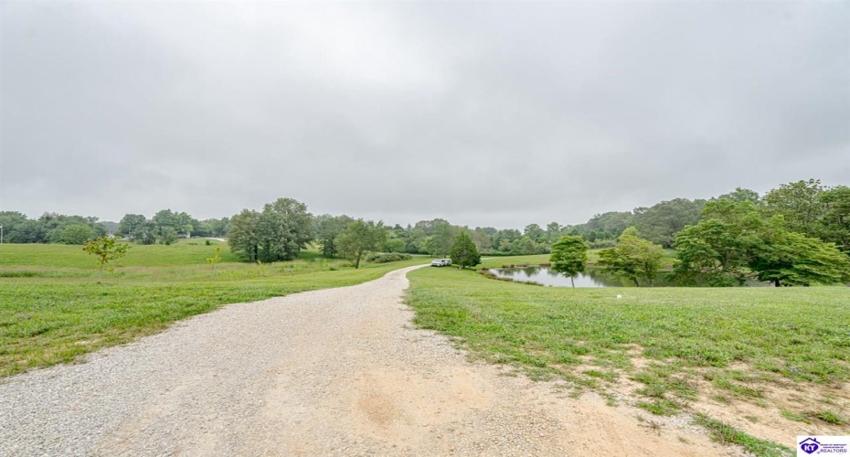 Haysville Road, Brandenburg, Kentucky 40108, ,3 BathroomsBathrooms,For Sale,Haysville Road,HK24002958