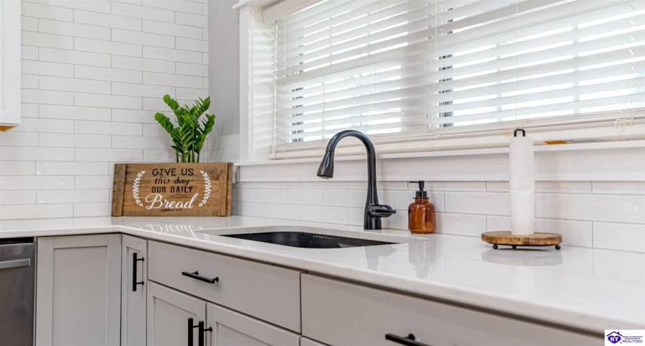 Haysville Road, Brandenburg, Kentucky 40108, ,3 BathroomsBathrooms,For Sale,Haysville Road,HK24002958