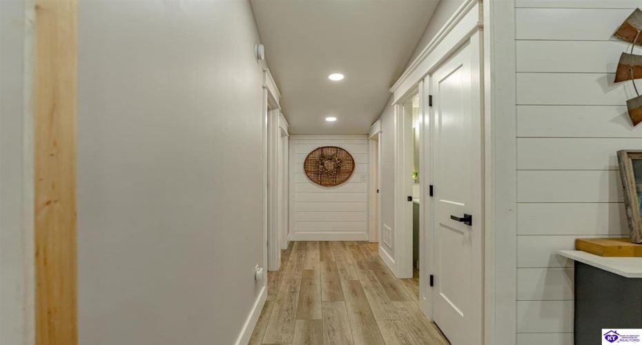 Haysville Road, Brandenburg, Kentucky 40108, ,3 BathroomsBathrooms,For Sale,Haysville Road,HK24002958