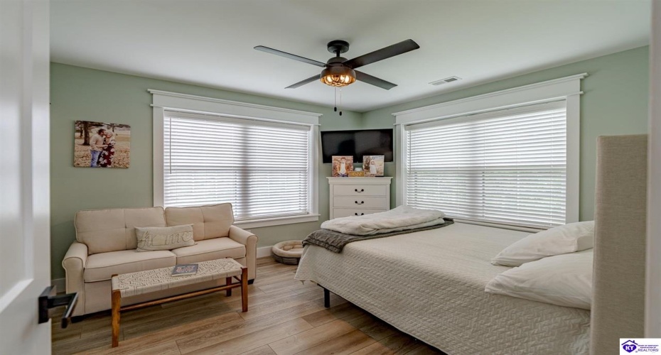 Haysville Road, Brandenburg, Kentucky 40108, ,3 BathroomsBathrooms,For Sale,Haysville Road,HK24002958