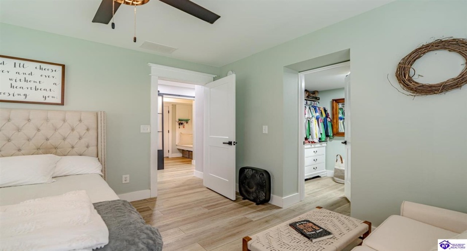 Haysville Road, Brandenburg, Kentucky 40108, ,3 BathroomsBathrooms,For Sale,Haysville Road,HK24002958