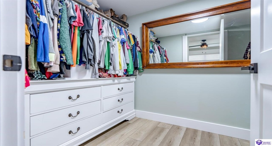 Haysville Road, Brandenburg, Kentucky 40108, ,3 BathroomsBathrooms,For Sale,Haysville Road,HK24002958