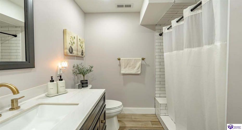 Haysville Road, Brandenburg, Kentucky 40108, ,3 BathroomsBathrooms,For Sale,Haysville Road,HK24002958