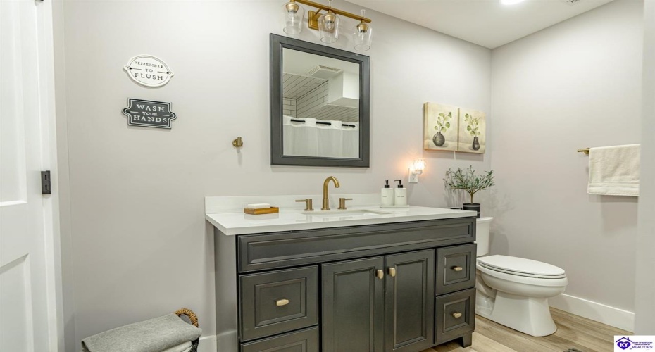 Haysville Road, Brandenburg, Kentucky 40108, ,3 BathroomsBathrooms,For Sale,Haysville Road,HK24002958