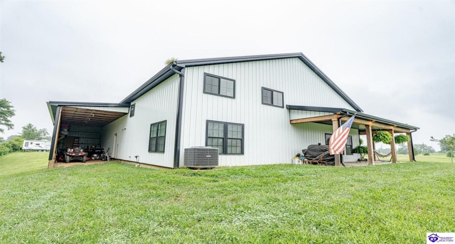 Haysville Road, Brandenburg, Kentucky 40108, ,3 BathroomsBathrooms,For Sale,Haysville Road,HK24002958