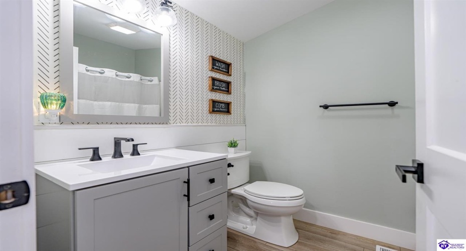 Haysville Road, Brandenburg, Kentucky 40108, ,3 BathroomsBathrooms,For Sale,Haysville Road,HK24002958