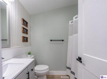 Haysville Road, Brandenburg, Kentucky 40108, ,3 BathroomsBathrooms,For Sale,Haysville Road,HK24002958