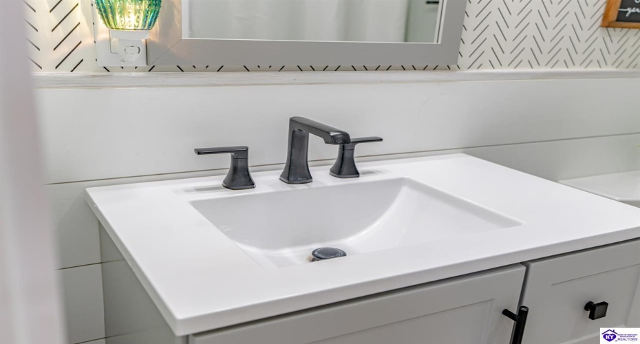 Haysville Road, Brandenburg, Kentucky 40108, ,3 BathroomsBathrooms,For Sale,Haysville Road,HK24002958